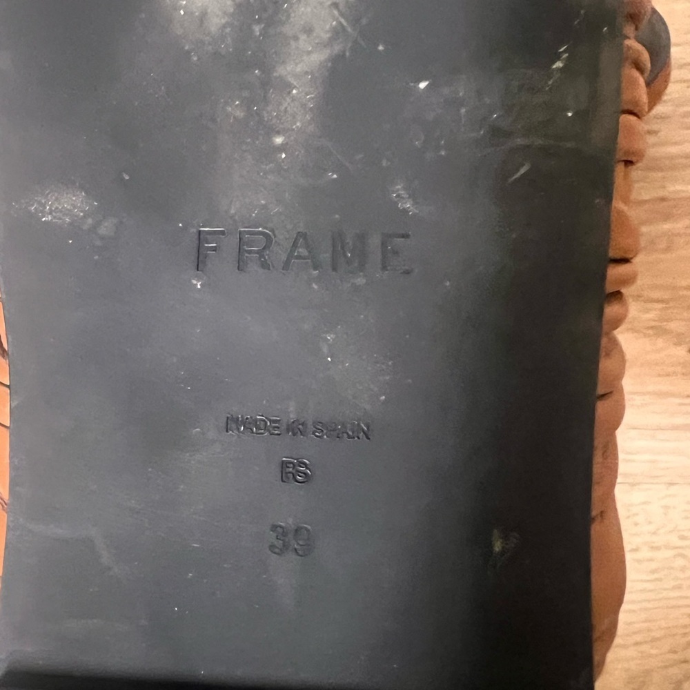 FRAME Le Reese Slides in Rushed Tobacco - image 4